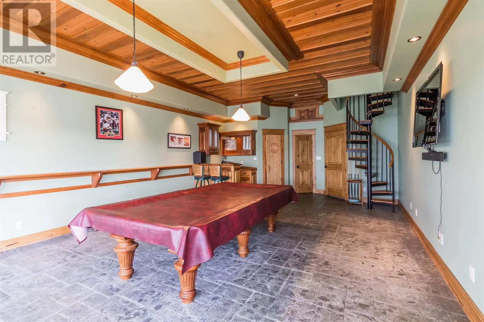 400 McCarrel Lake RD
