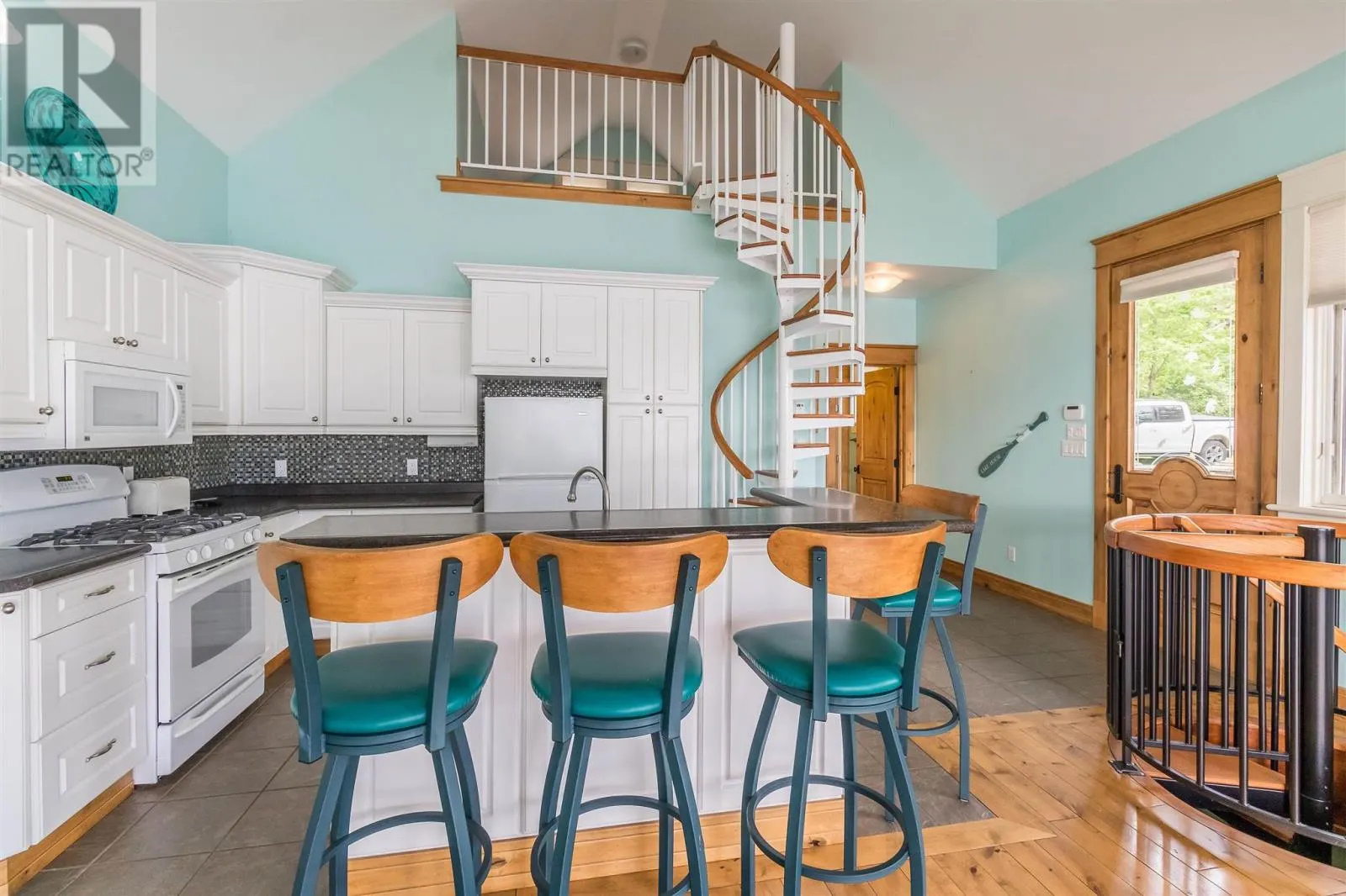 400 McCarrel Lake RD