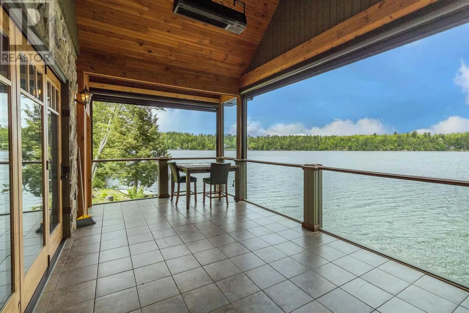 400 McCarrel Lake RD