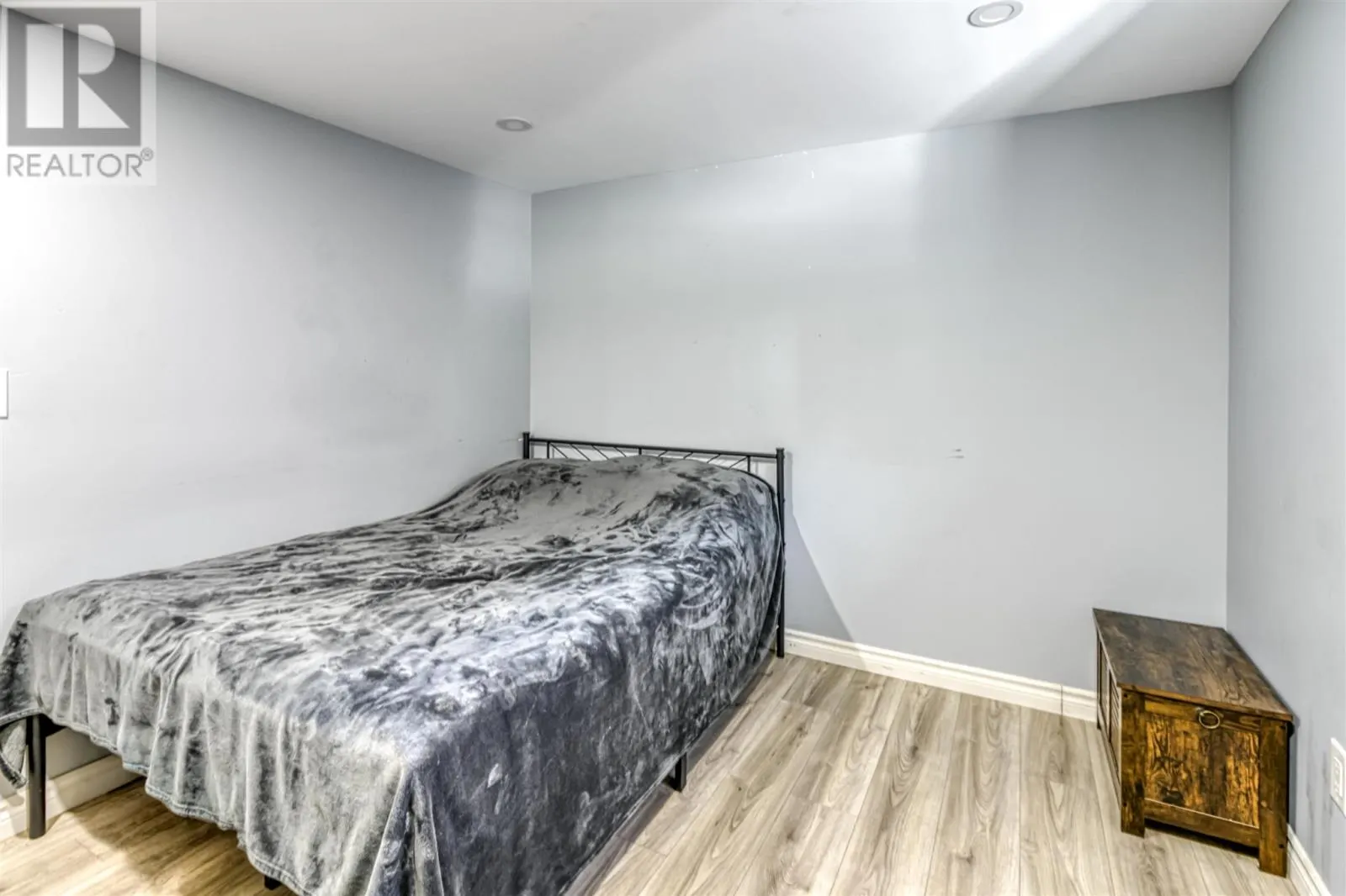 78 Central AVE