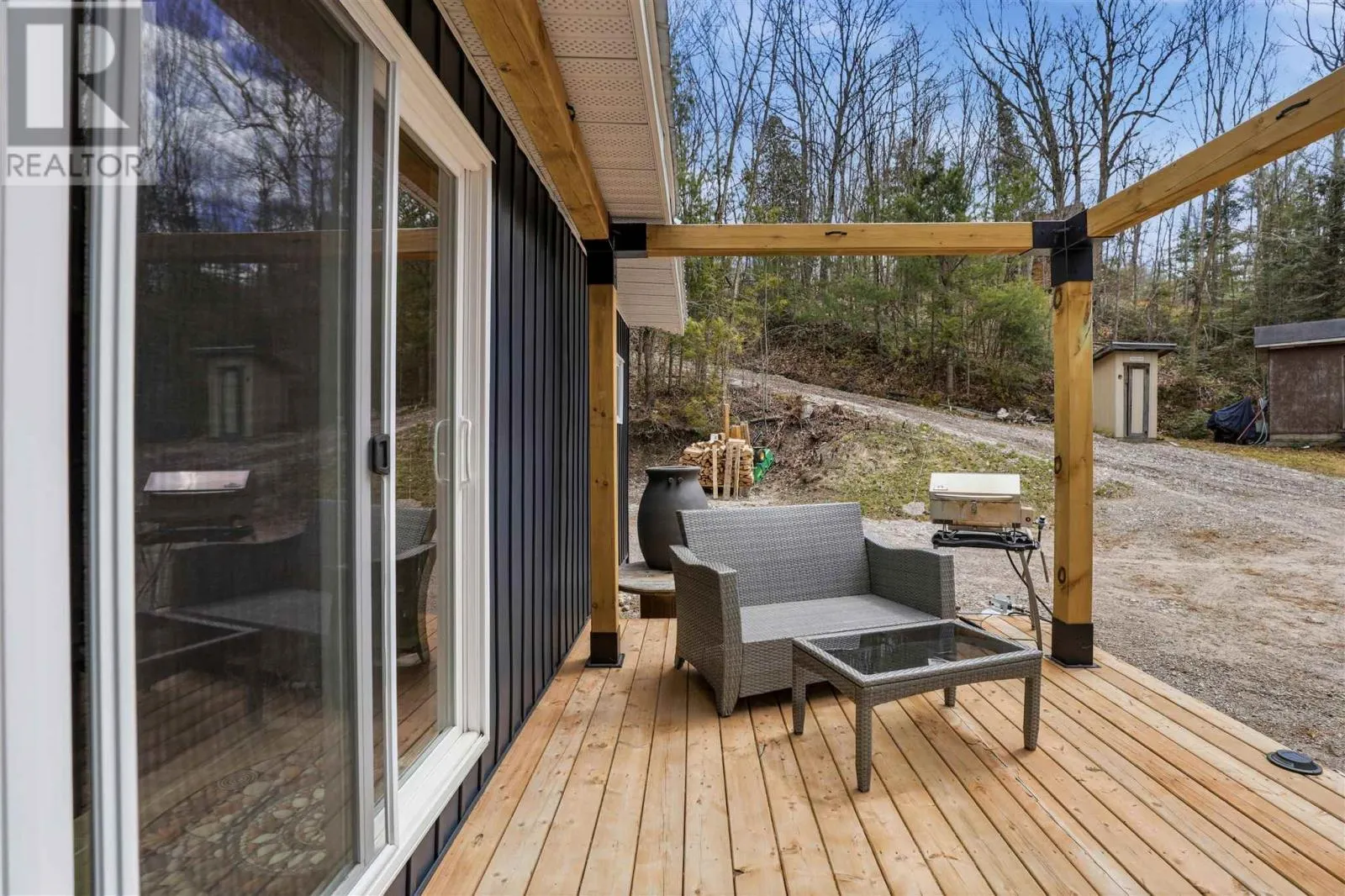 435 Axe Lake RD