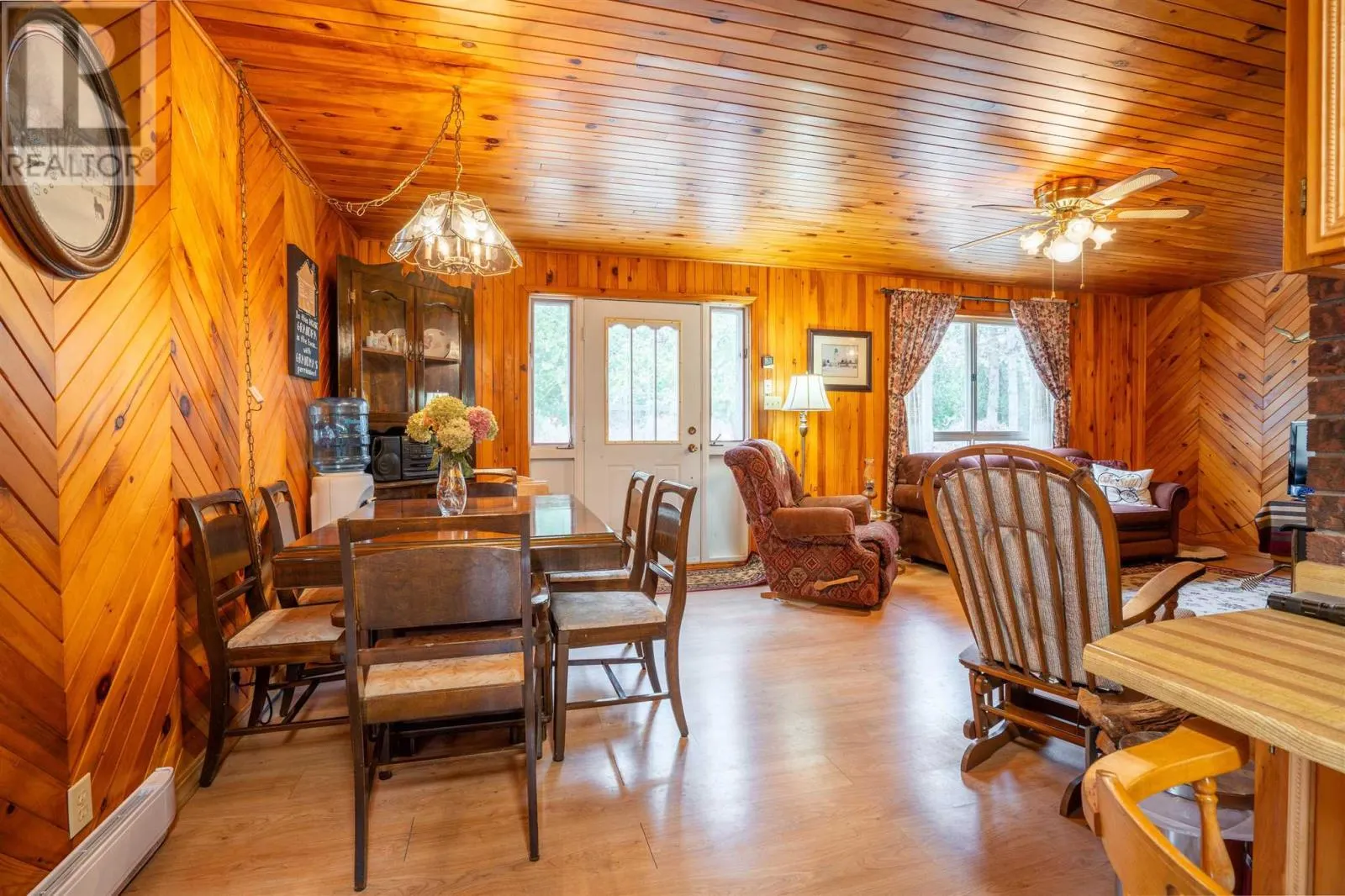 98 Whispering Pines RD