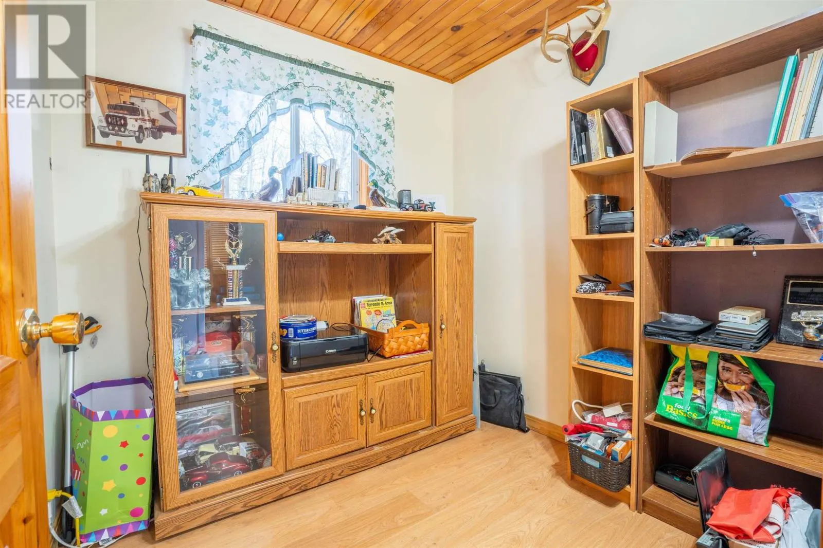98 Whispering Pines RD