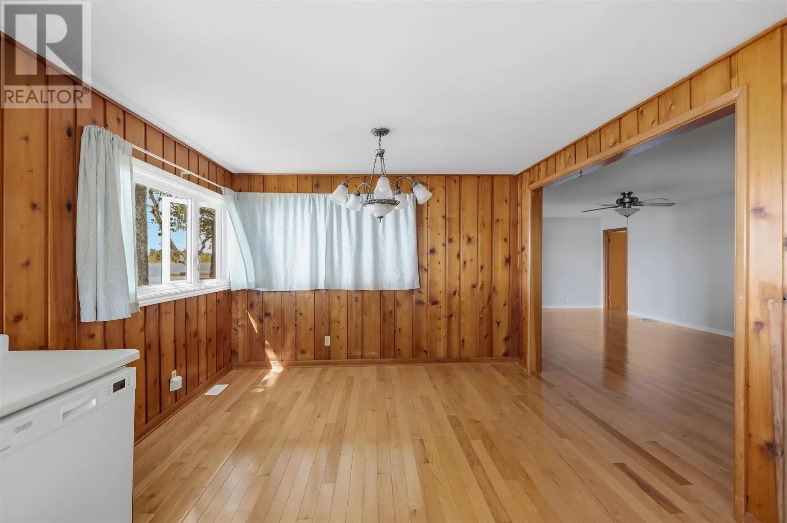 365 Sunnyside Beach RD