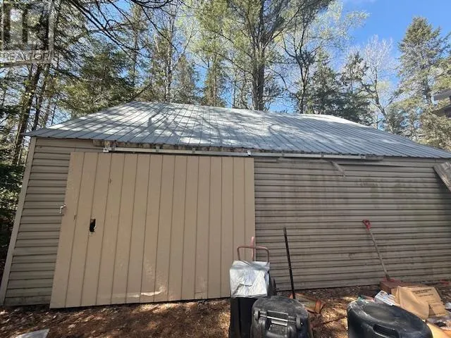 372 Highway 552 W