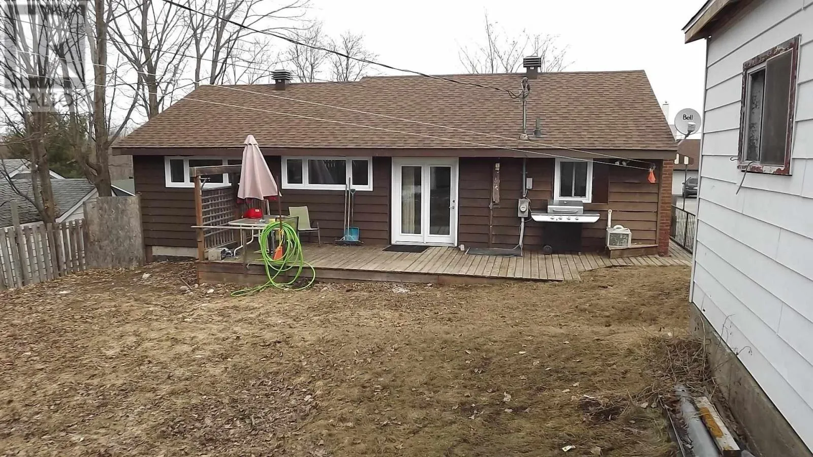 71 Hutchison AVE