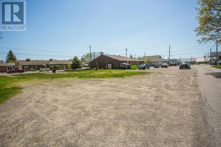 182 & 184 Main ST