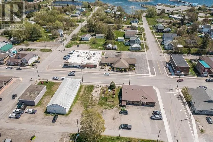 182 & 184 Main ST