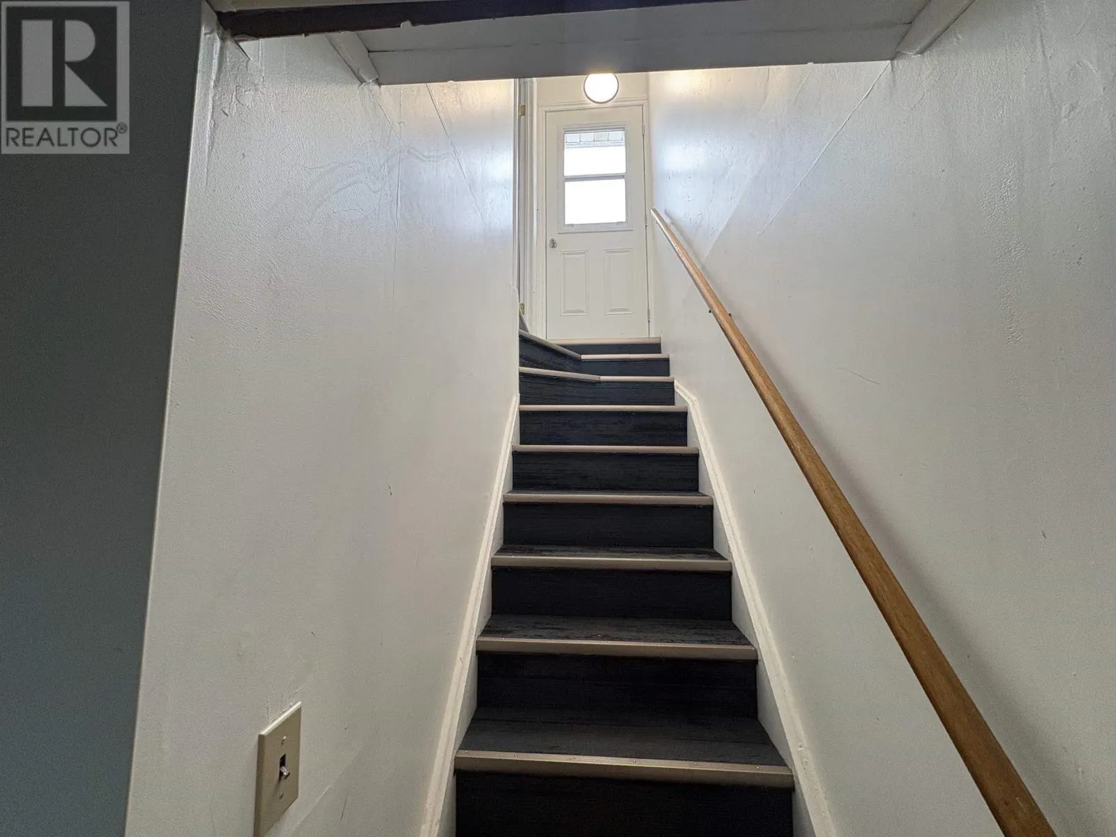 14 Albert ST