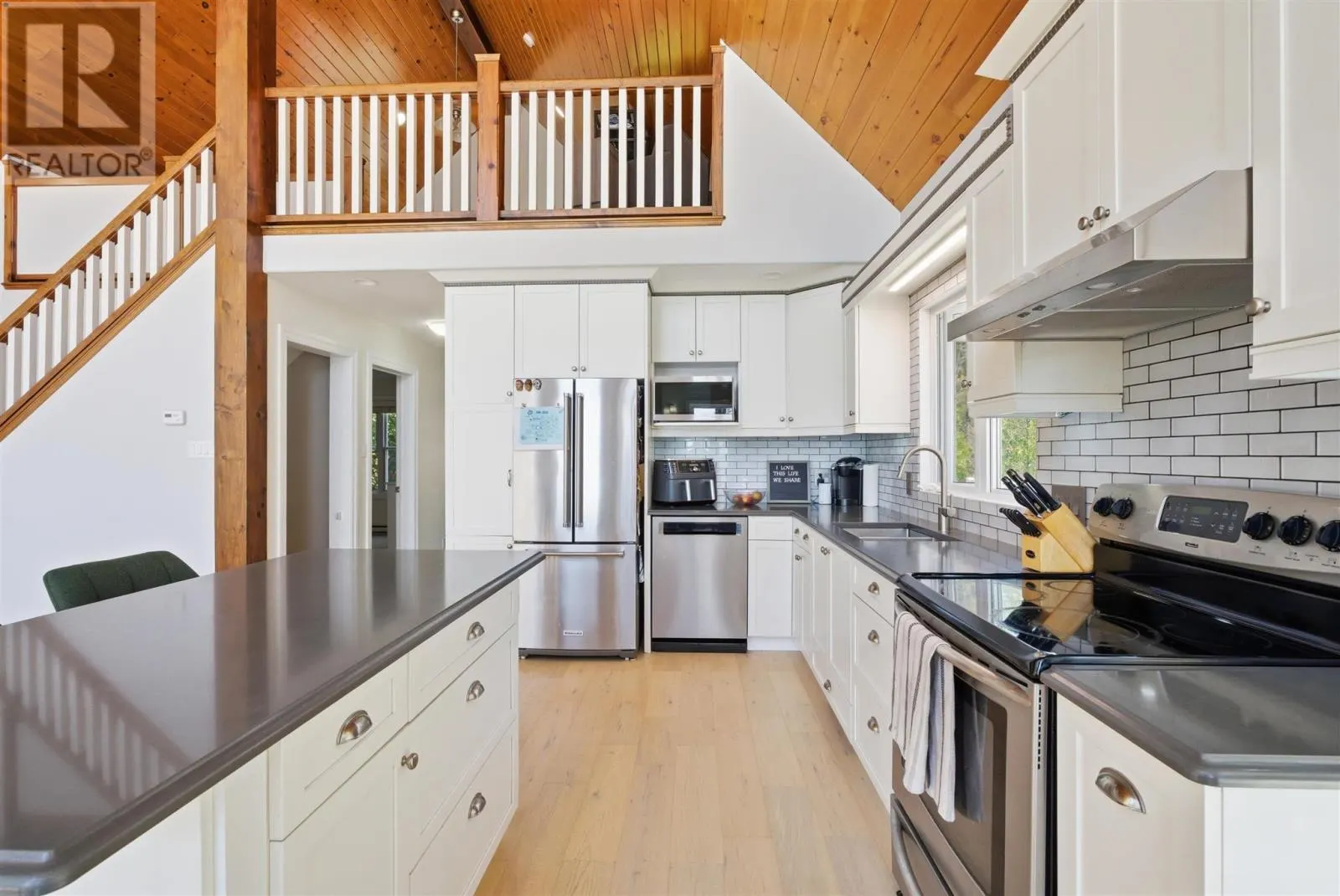 23 Kennedy RD