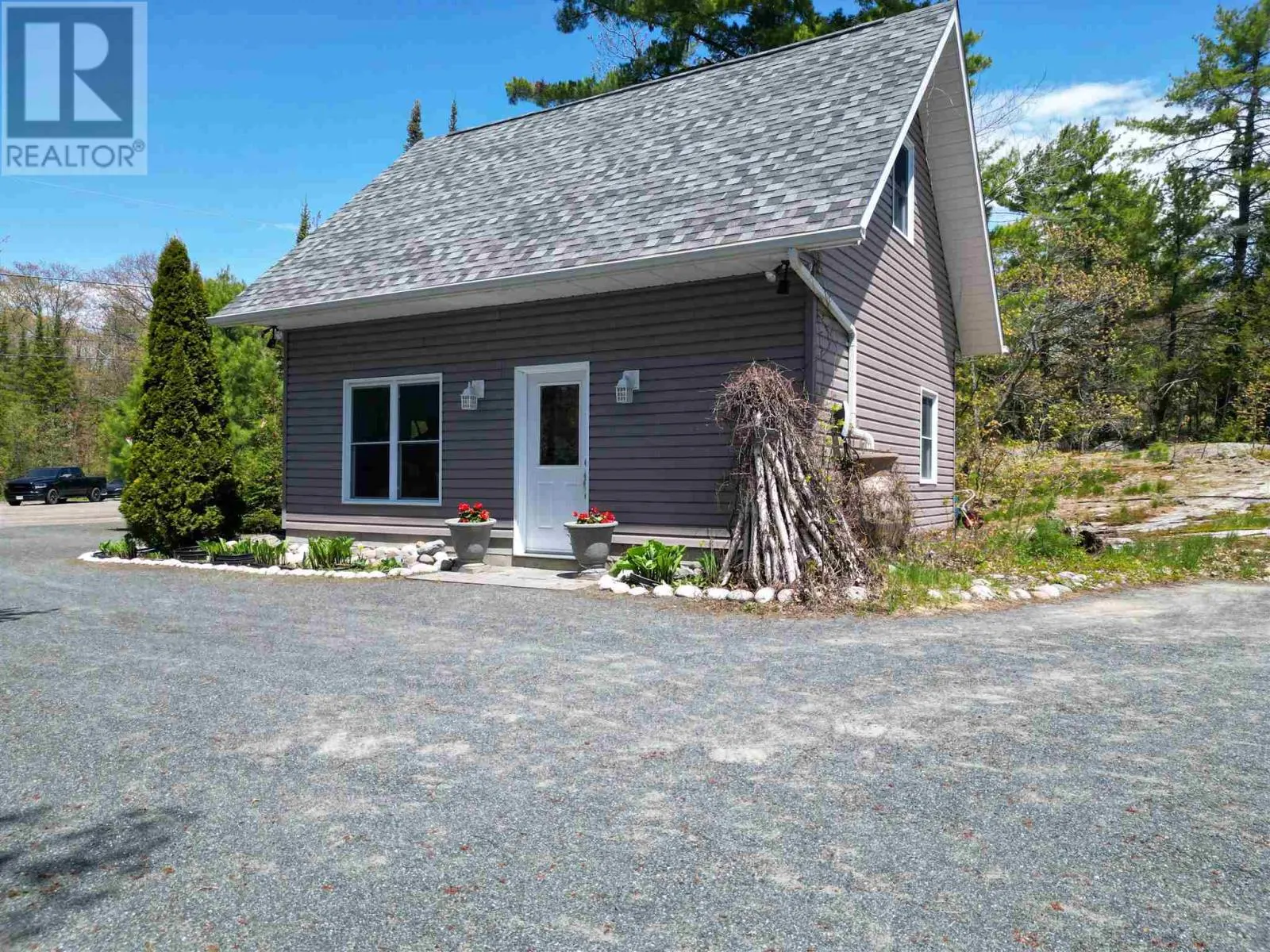 23 Kennedy RD