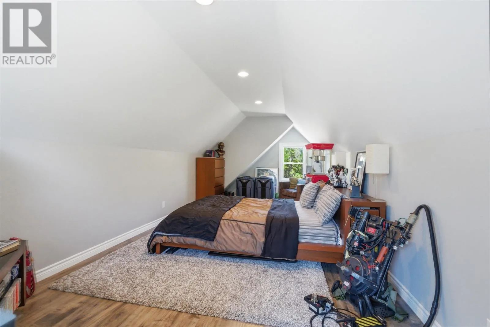 23 Kennedy RD
