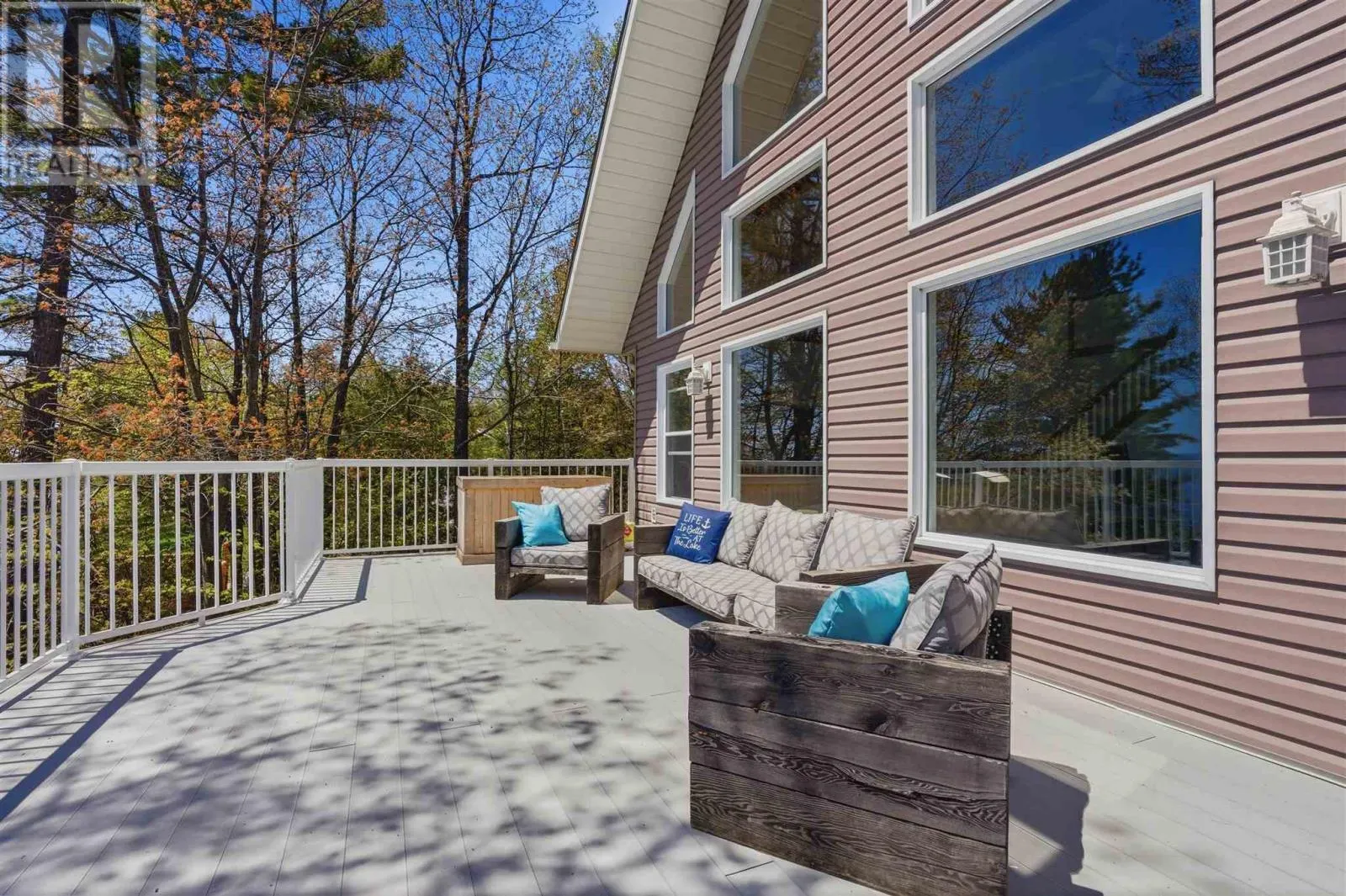 23 Kennedy RD