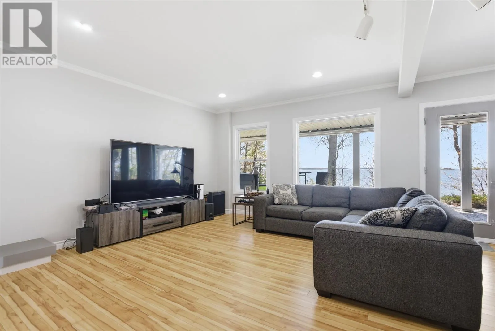 23 Kennedy RD