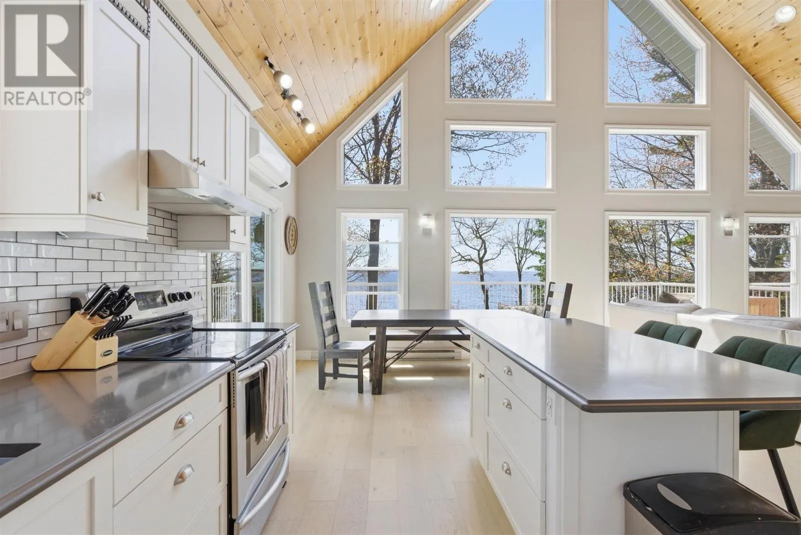23 Kennedy RD