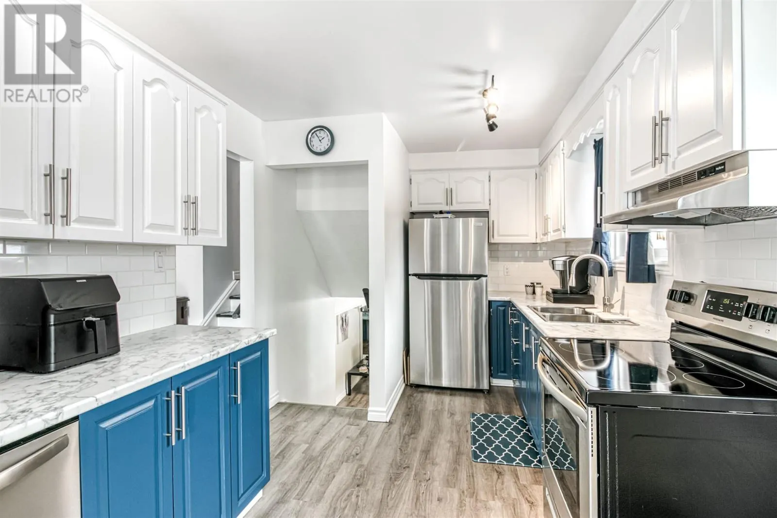168B Ottawa AVE
