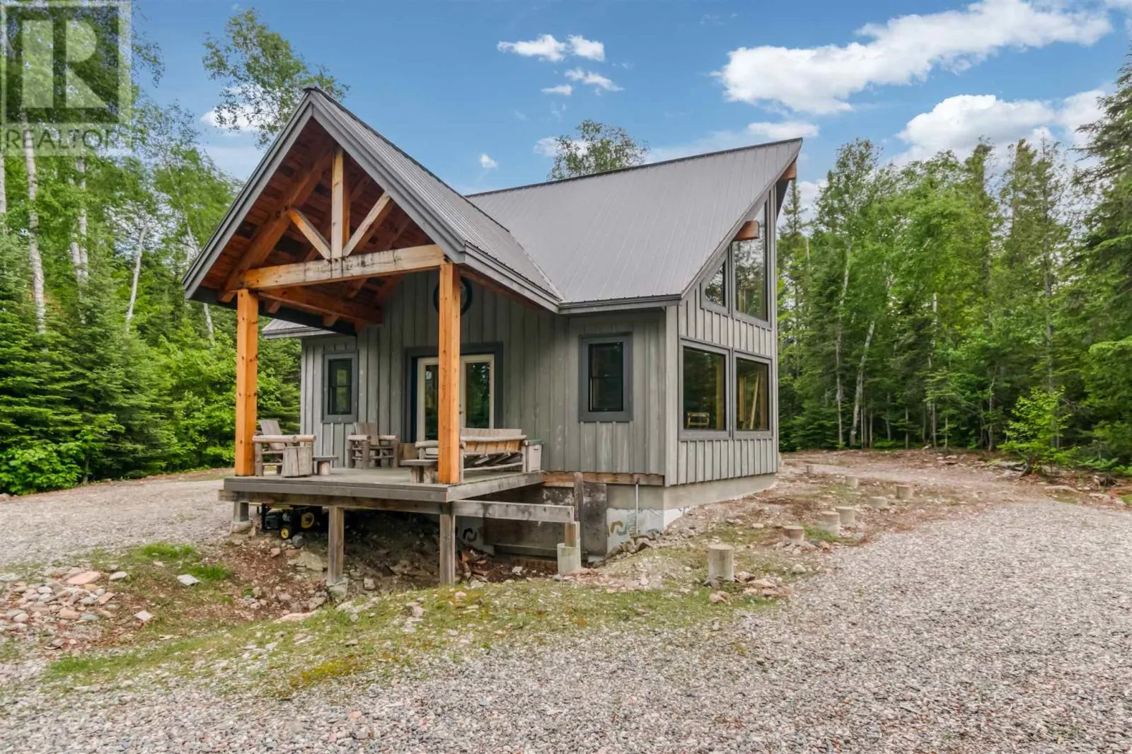 1456 Dunlop Shores RD