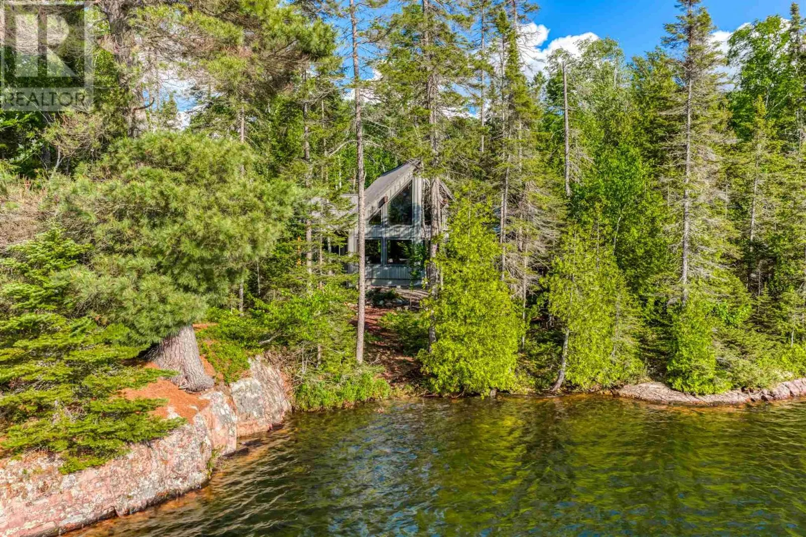 1456 Dunlop Shores RD