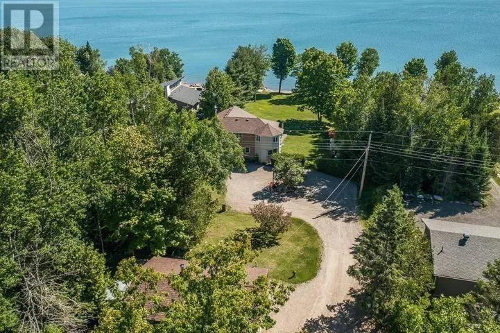 2750 Canoe Point RD|St. Joseph Township