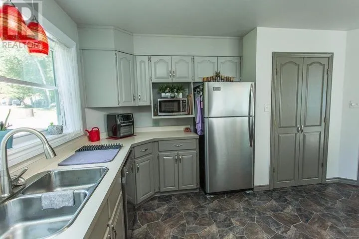 2750 Canoe Point RD|St. Joseph Township