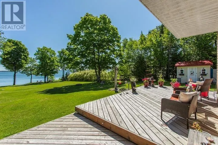 2750 Canoe Point RD|St. Joseph Township