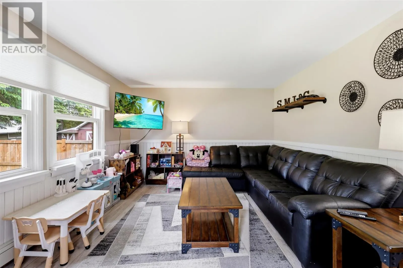 309 Whitney AVE