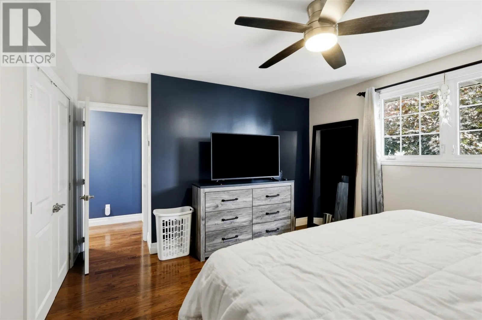 309 Whitney AVE