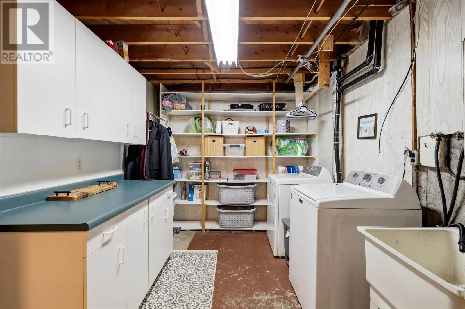 309 Whitney AVE