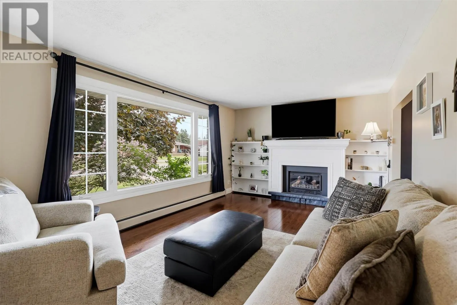 309 Whitney AVE