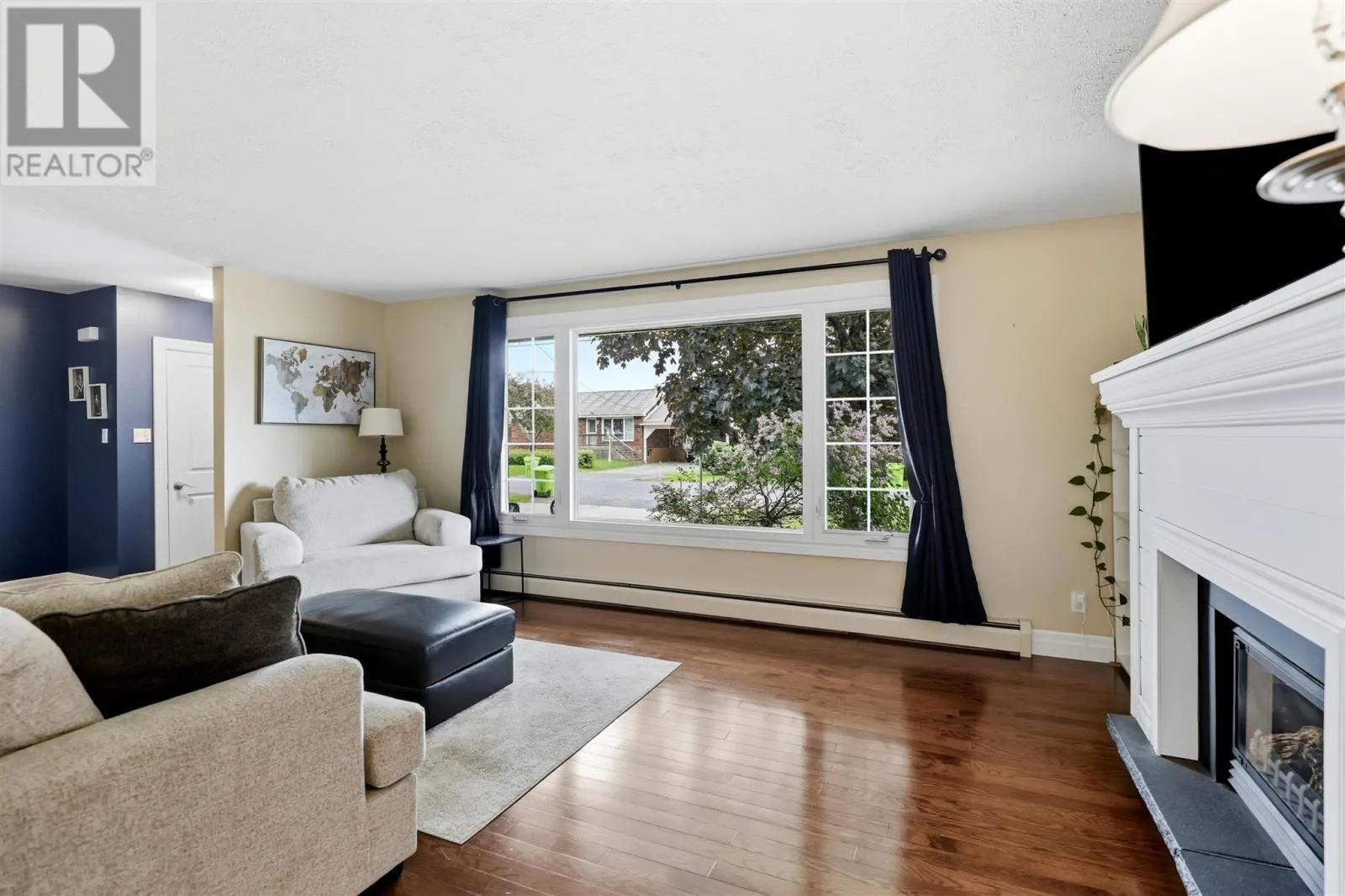 309 Whitney AVE