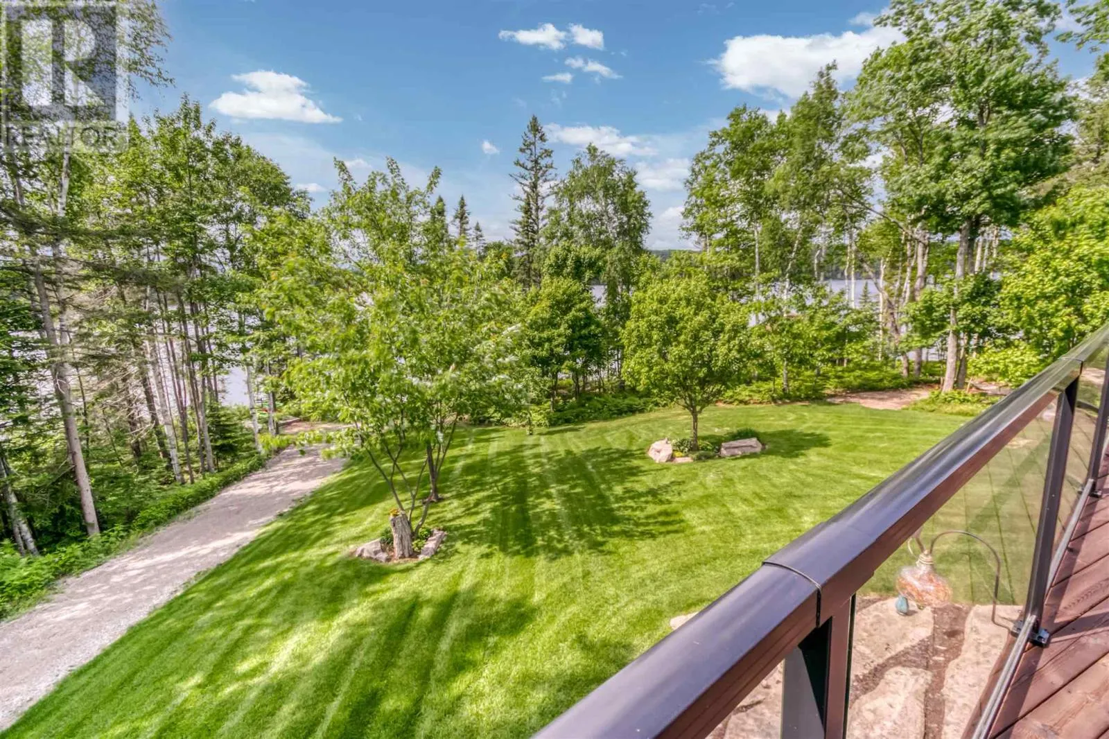1314 Dunlop Shores RD