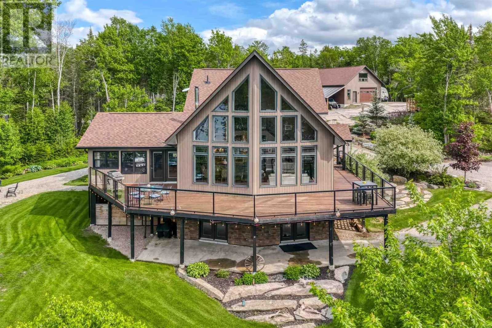 1314 Dunlop Shores RD