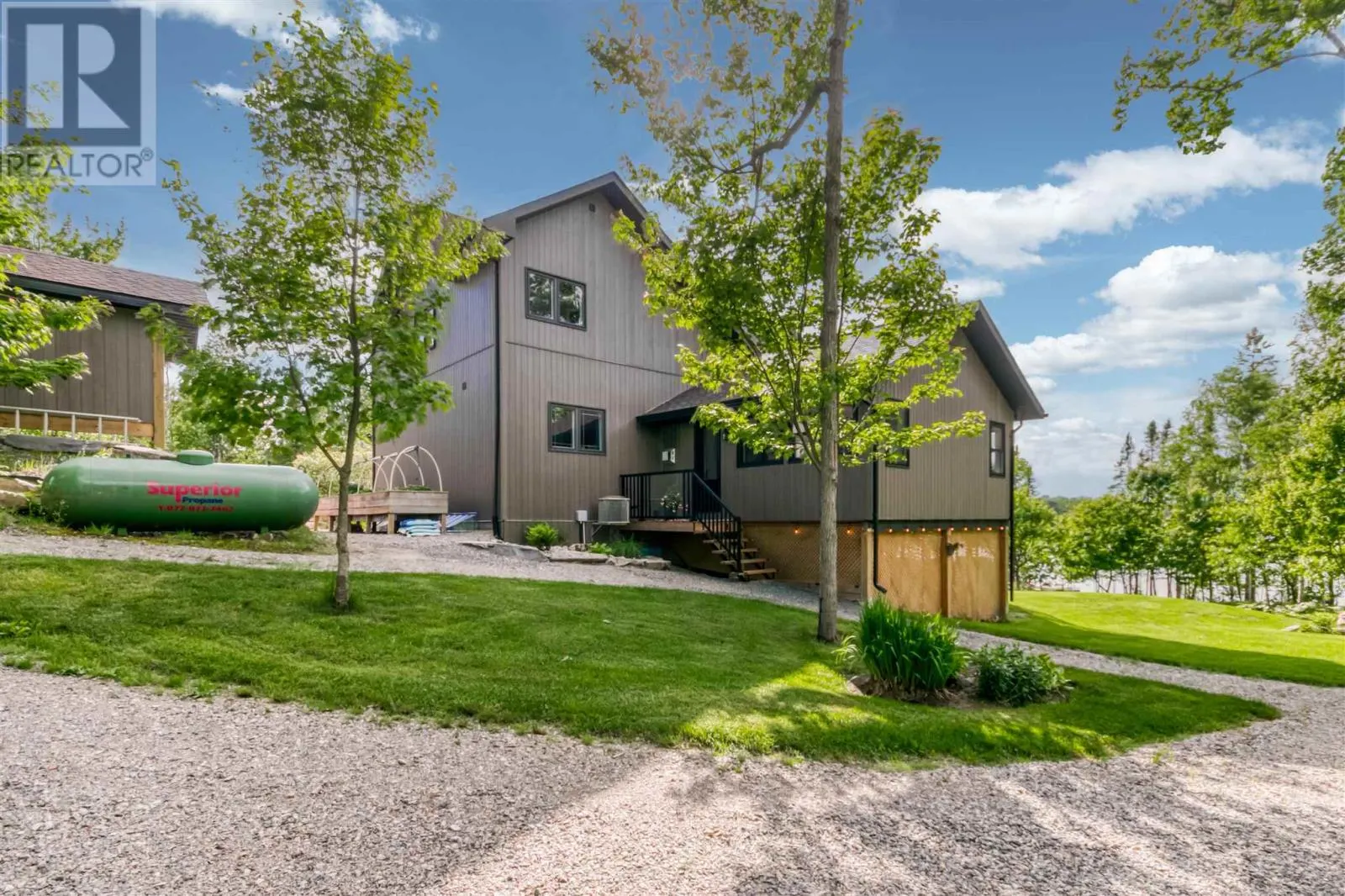 1314 Dunlop Shores RD
