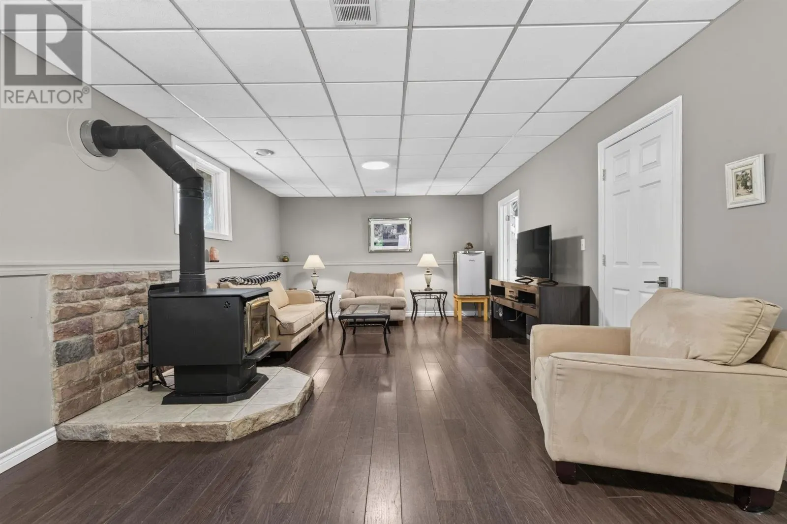 432 Government RD