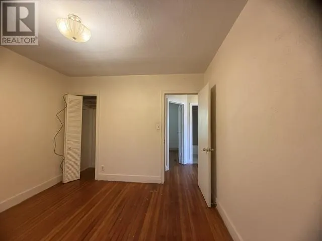 21 Park ST