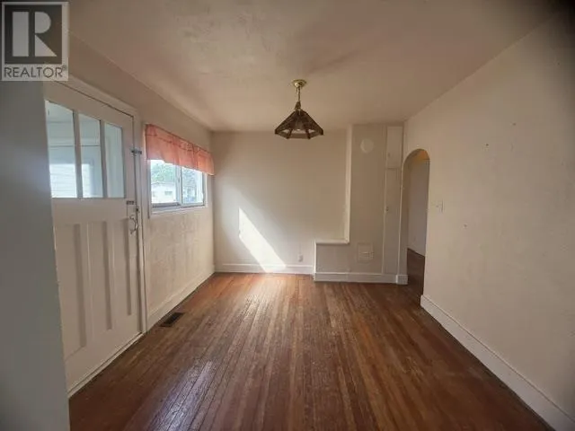 21 Park ST