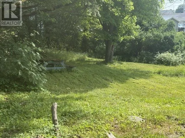 21 Park ST