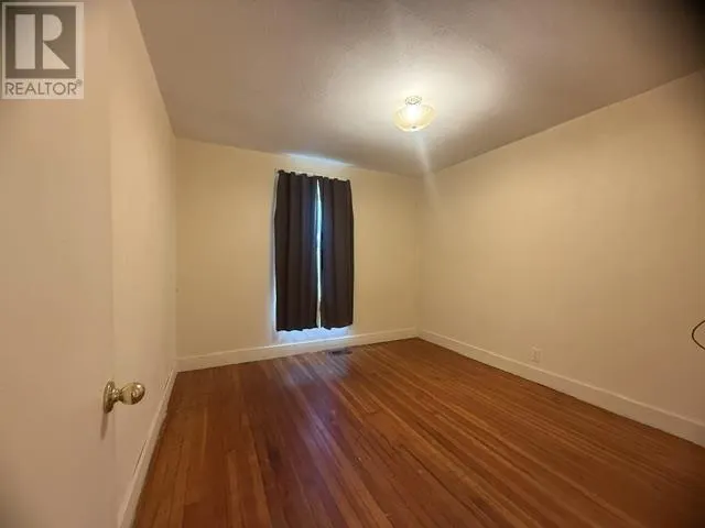 21 Park ST