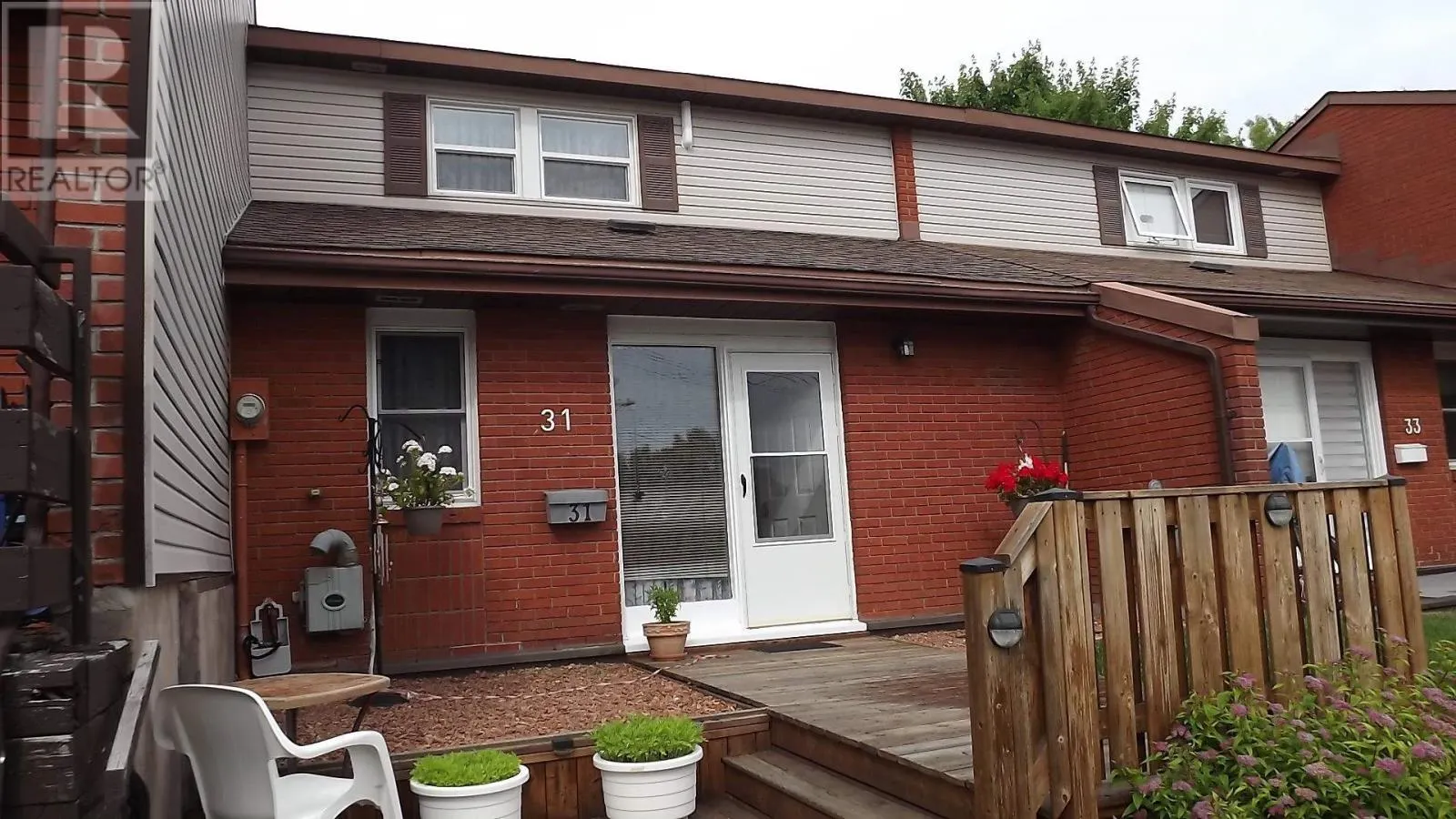 31 Mississauga AVE