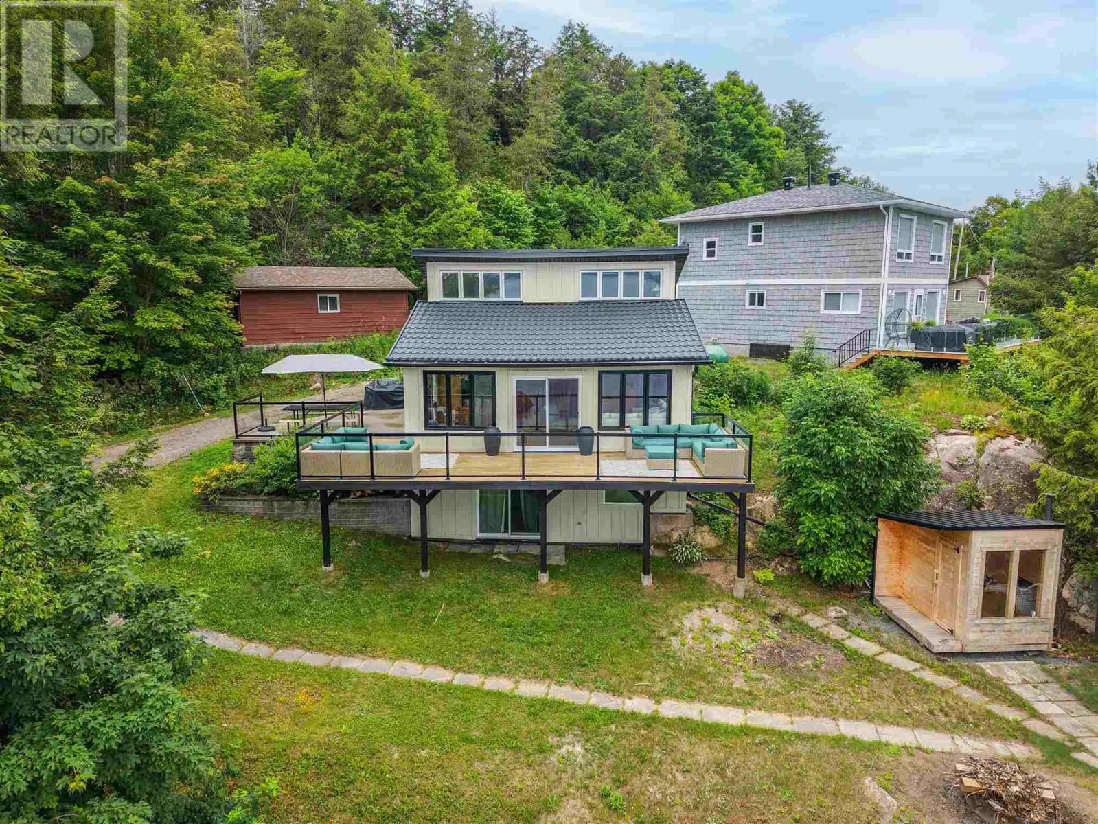 133 Cressey RD