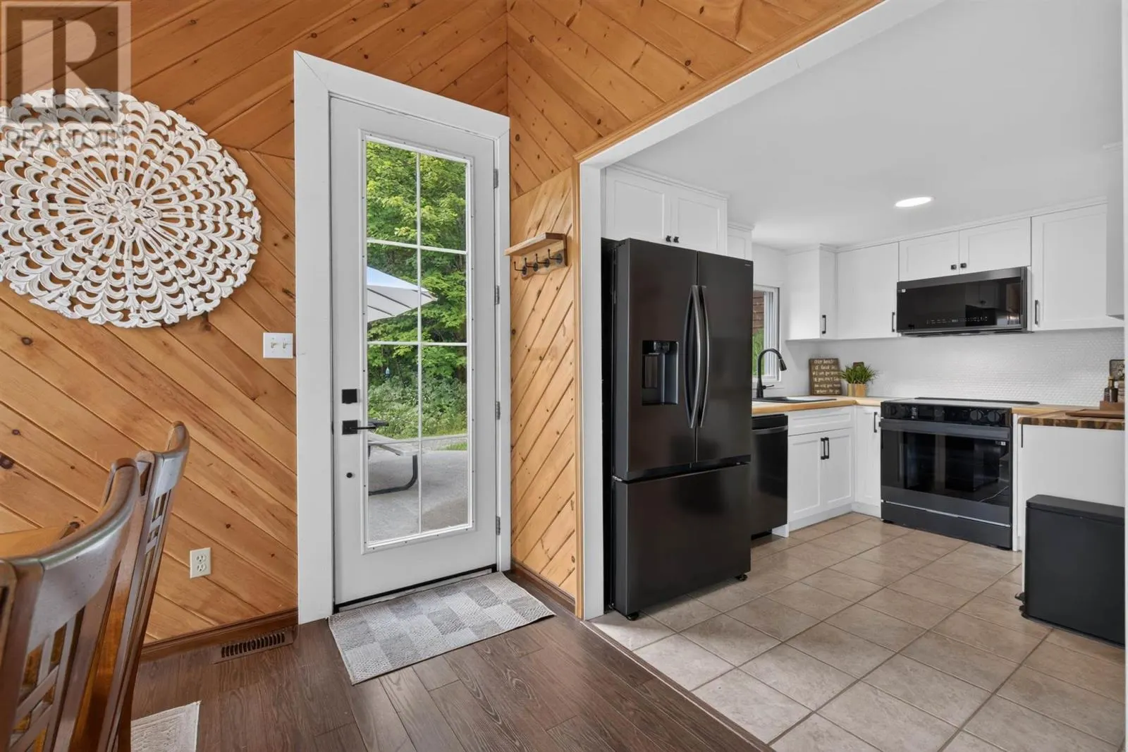 133 Cressey RD