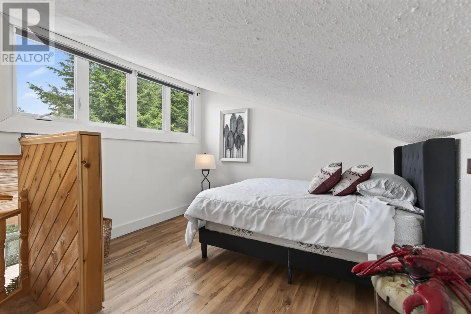 133 Cressey RD