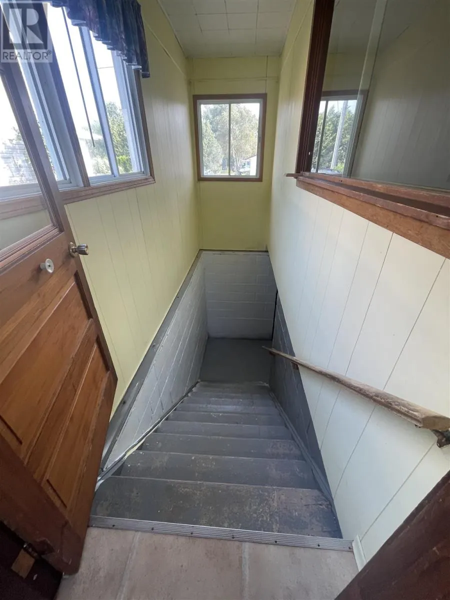 40 Frances ST