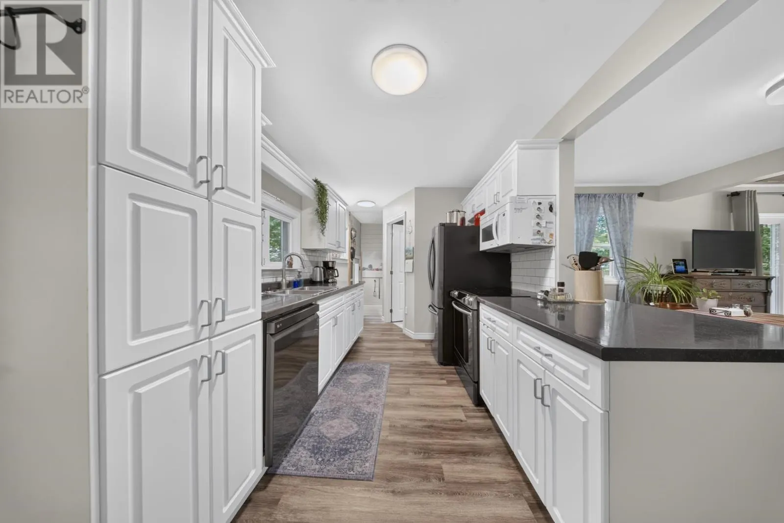 30 Rooley LN