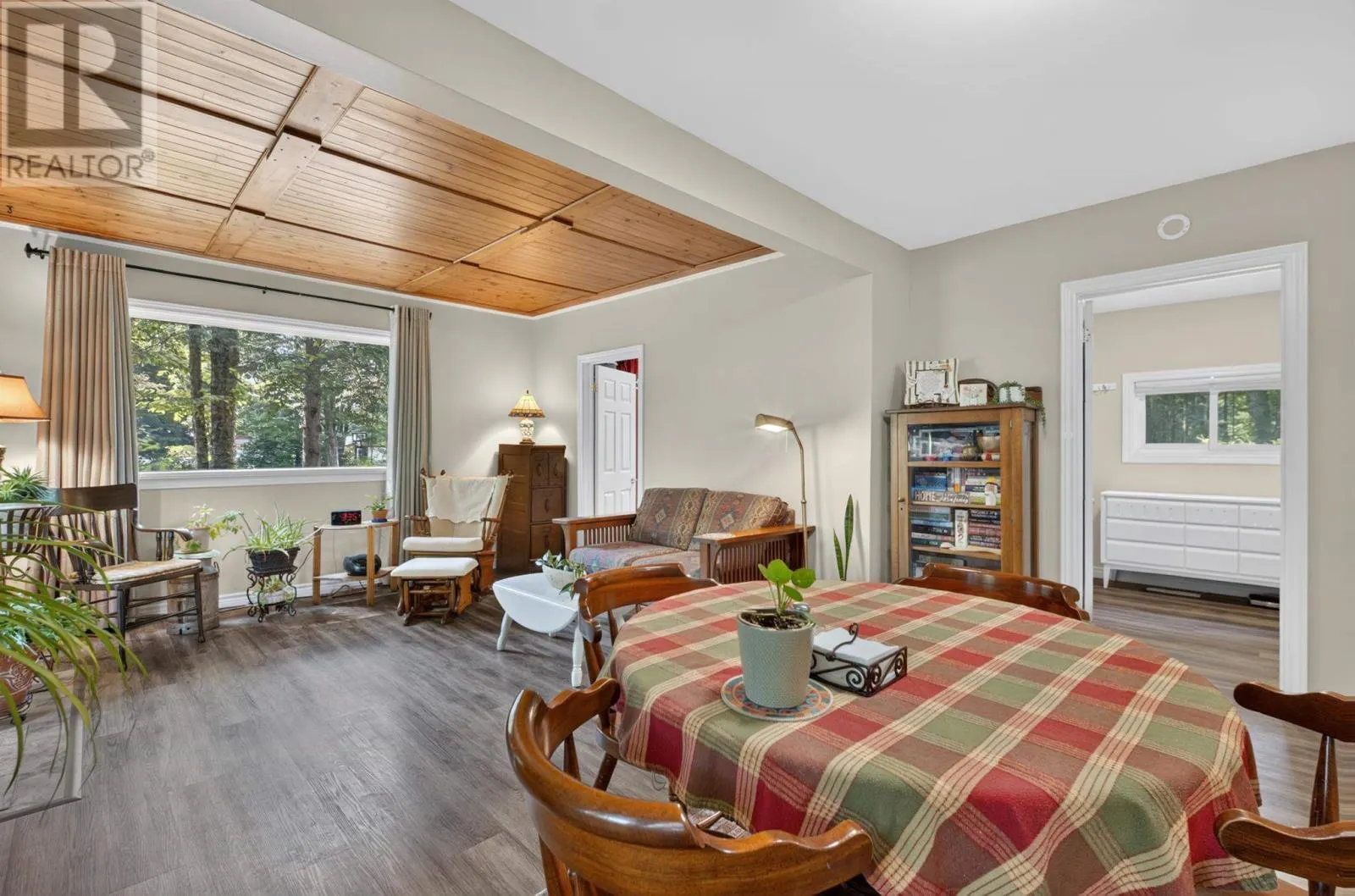 30 Rooley LN