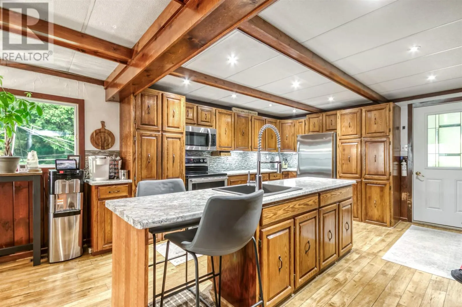 169 SOUTH BAY RD