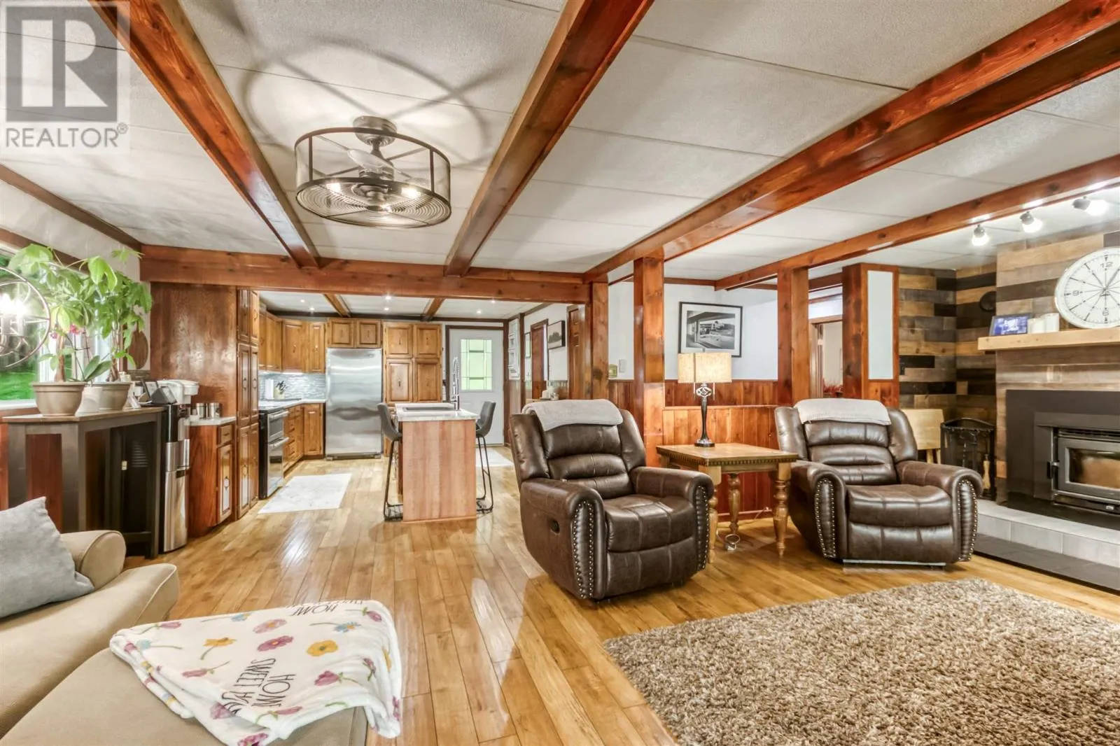 169 SOUTH BAY RD