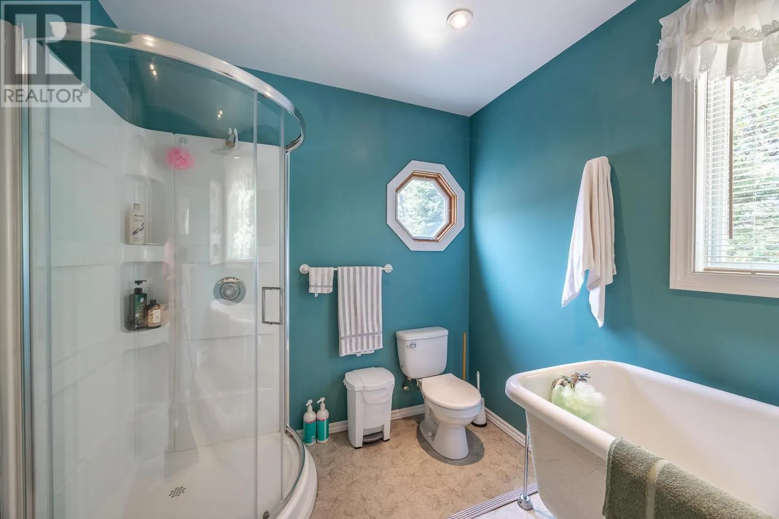 2114 Four Seasons DR
