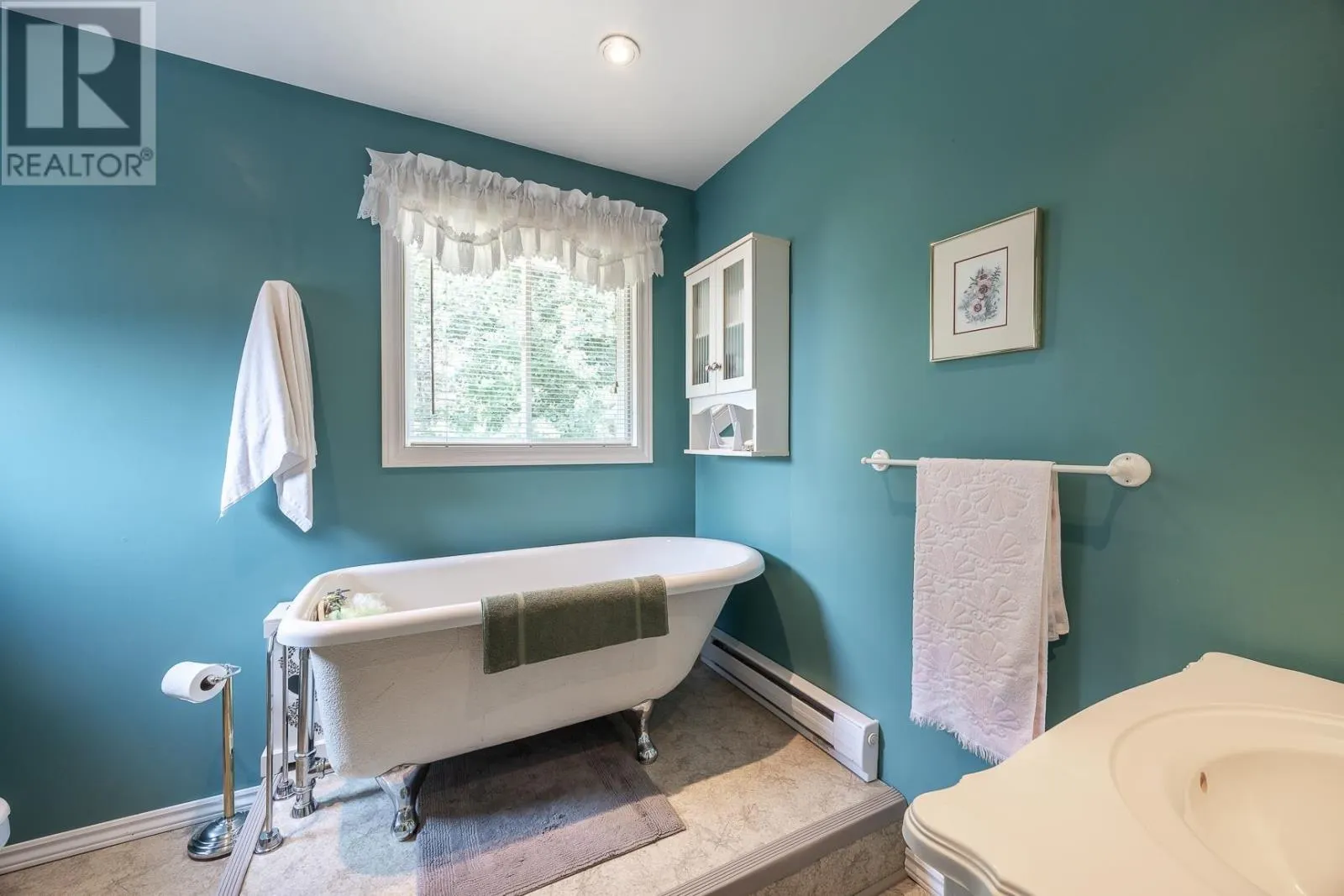 2114 Four Seasons DR