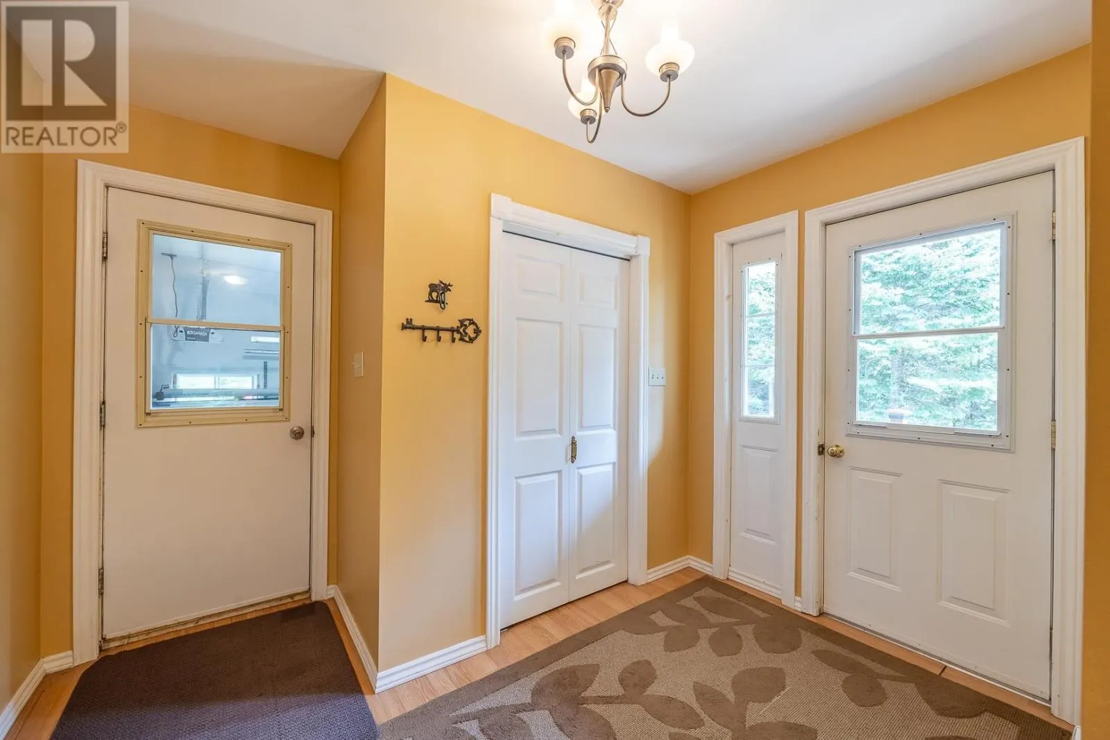 2114 Four Seasons DR